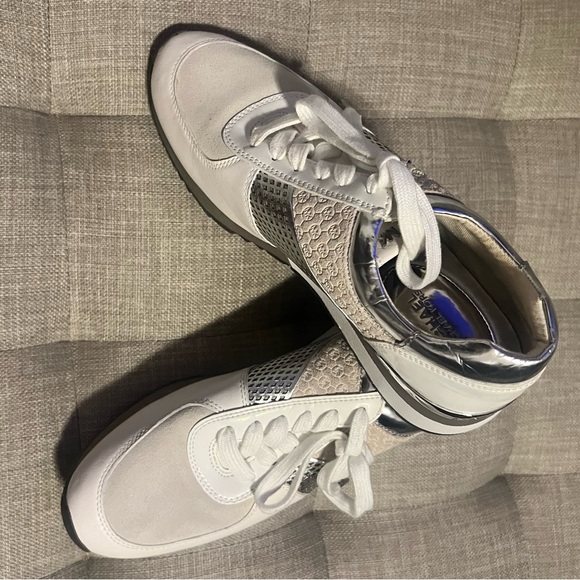 Michael Kors Sneakers - Picture 3 of 4